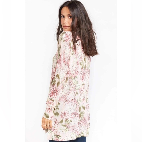 Show Me Your MuMu Bonfire Sweater
Hydrangea Blooms Floral
Knit Size Small - Picture 5 of 16